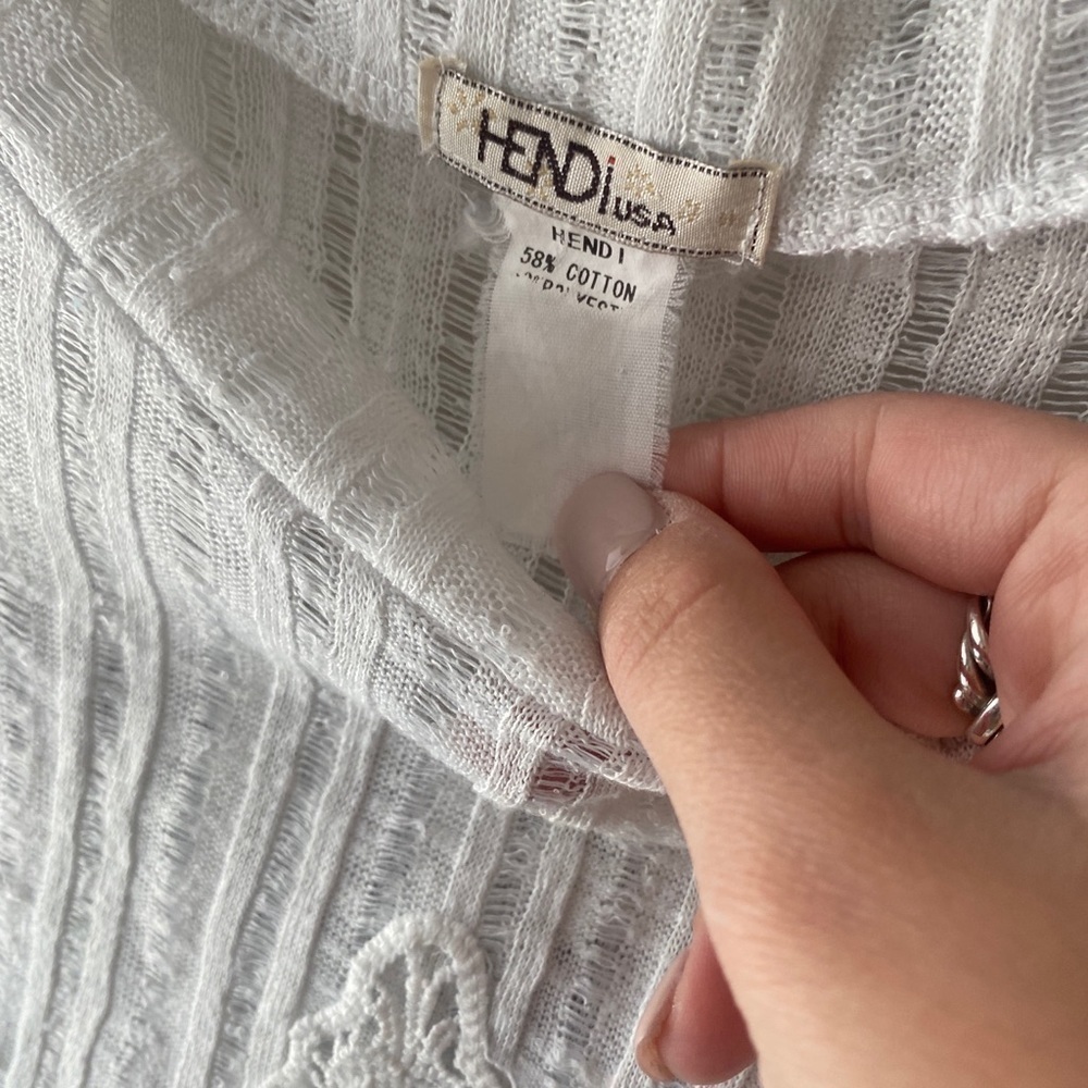 White quarter sleeve top with lace trim size small - Picture 4 of 5